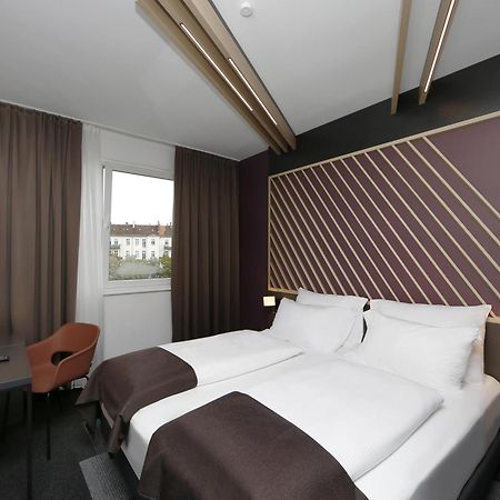 B&B Hotel Berlin City-Ost ภายนอก รูปภาพ