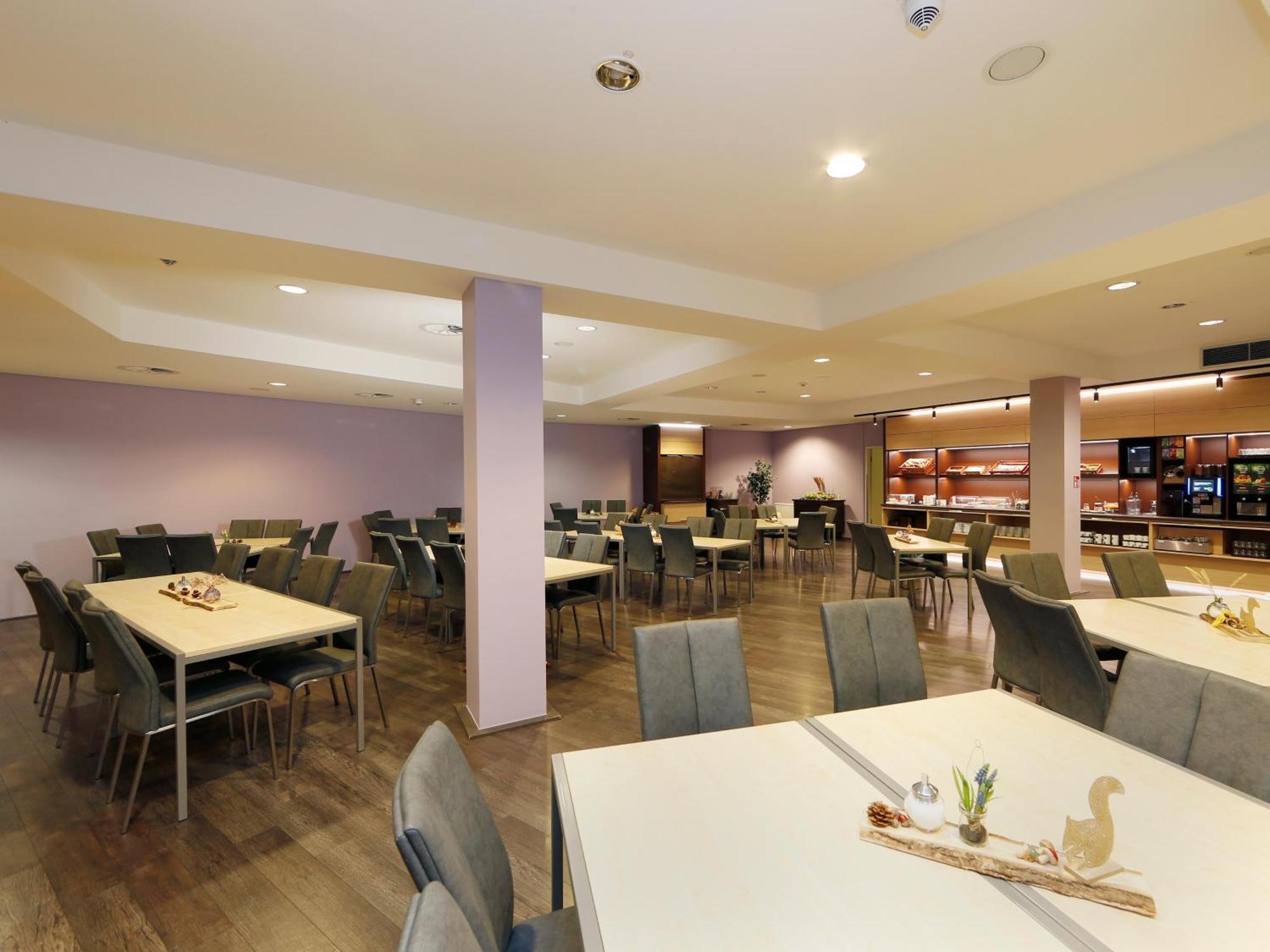 B&B Hotel Berlin City-Ost ภายนอก รูปภาพ