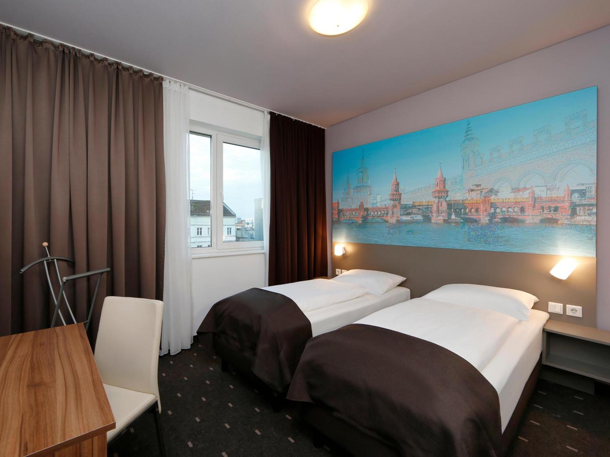 B&B Hotel Berlin City-Ost ภายนอก รูปภาพ
