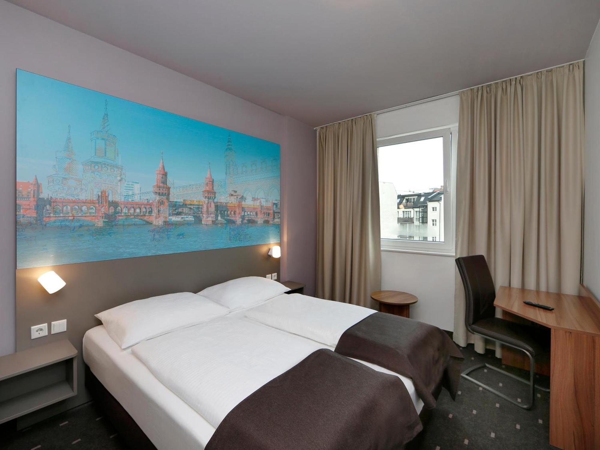 B&B Hotel Berlin City-Ost ภายนอก รูปภาพ